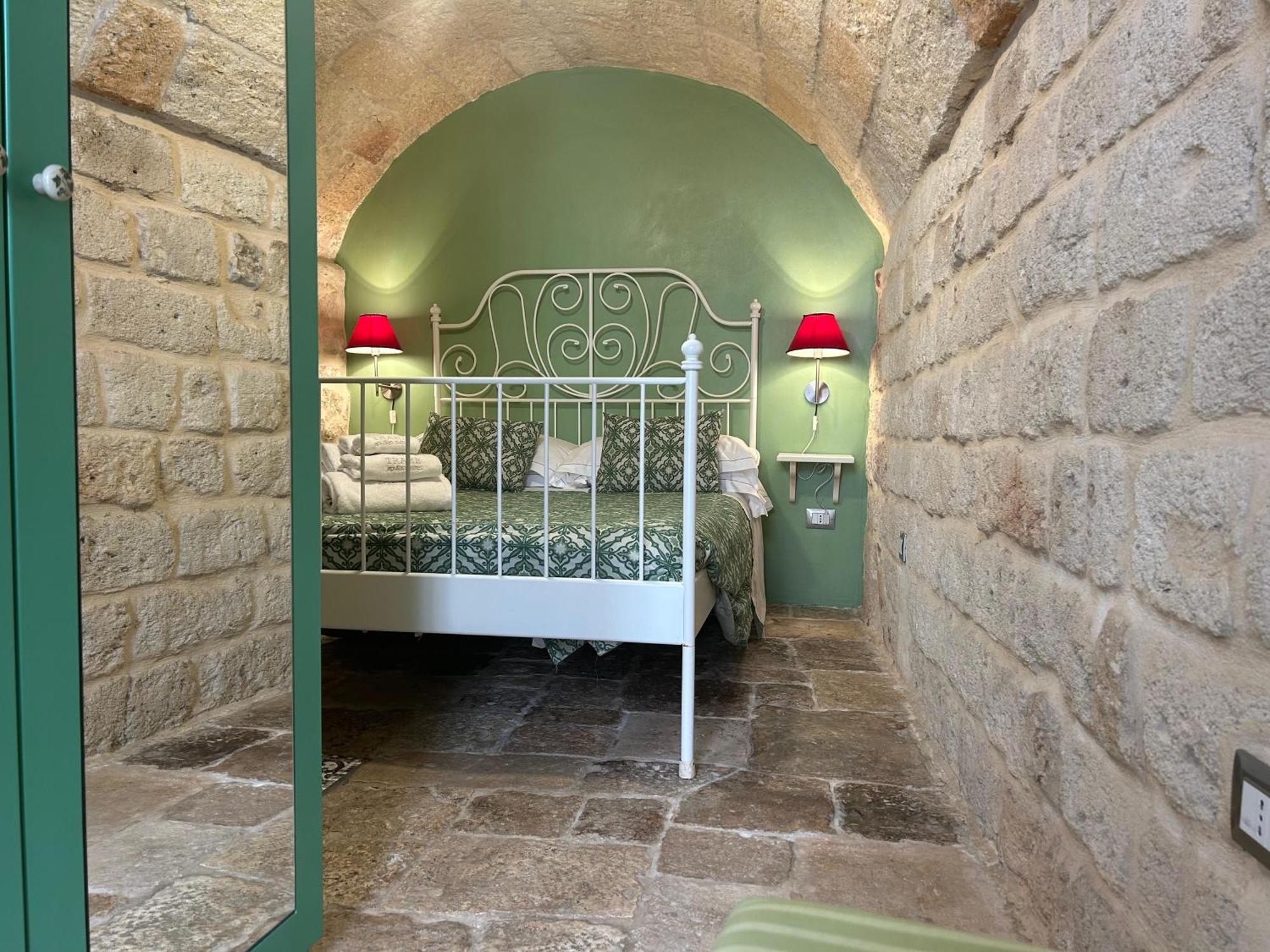 Trame Poesia Di Mare 2 Bed & Breakfast โปลีญาโนอามาเร ภายนอก รูปภาพ